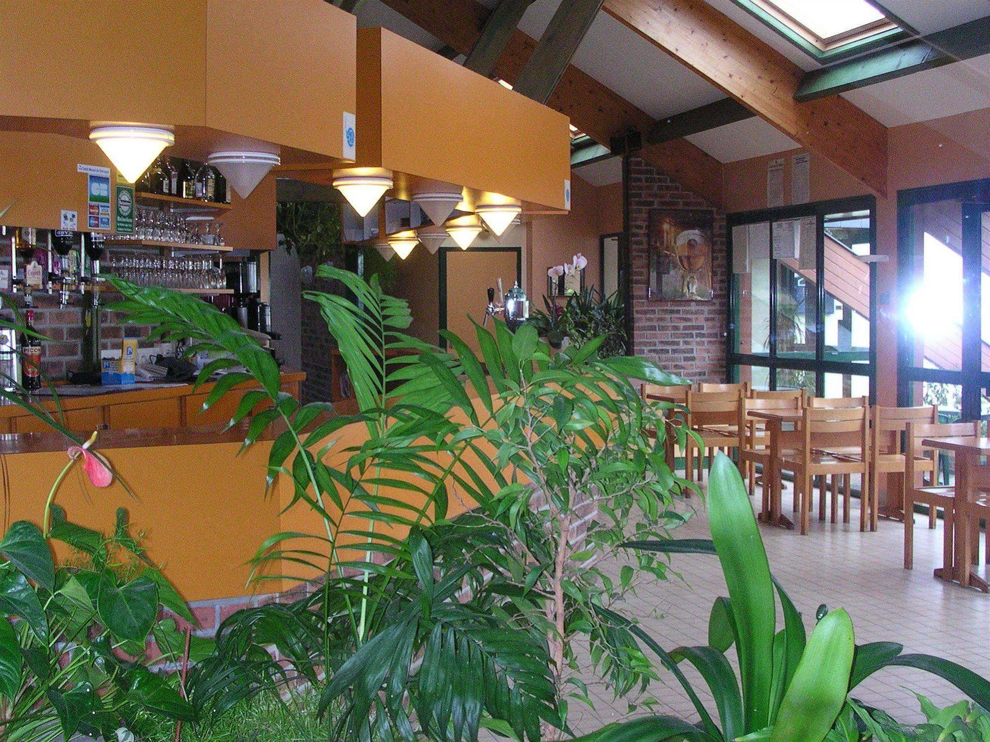 Hotel Le Bretagne Louvigné-de-Bais 외부 사진